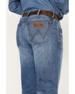 Wrangler Retro Men's Llano Light Medium Wash Stretch Slim Bootcut Jeans 9 Wrangler Retro Men's Llano Light Medium Wash Stretch Slim Bootcut Jeans -Gates Shop 2000365069 413 P4